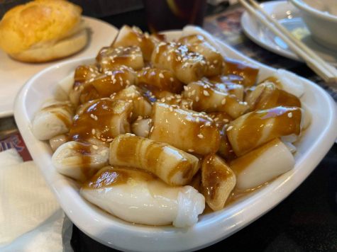 Chee cheong fun, also known as long rice noodle rolls, is a popular Cantonese dish that can be eaten plain or with fillings such as shrimp, barbecue pork, or vegetables. This would be among the Cantonese style food items the Cantonese Club would be talking about besides watching films spoken in Cantonese with English subtitles. Image used with permission from Aiden Wong.