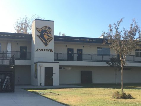 Sunny Hills High School’s quad and classroom buildings will remain empty Aug. 11 when school starts as part of Gov. Gavin Newsom’s mandate that campuses in counties on the state’s coronavirus watch list stay closed for safety reasons. The July 17 decision comes nearly a week before a July 23 special meeting of the Fullerton Joint Union High School District trustees to discuss reopening plans for Sunny Hills and the other seven schools in the district.
