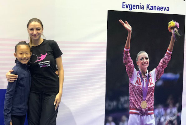 Jung (left) stands beside two-time Olympic gold medalist Evgenia Kanaeva, following Jungs performance at the 2017 Dugym Cup in Dubai.